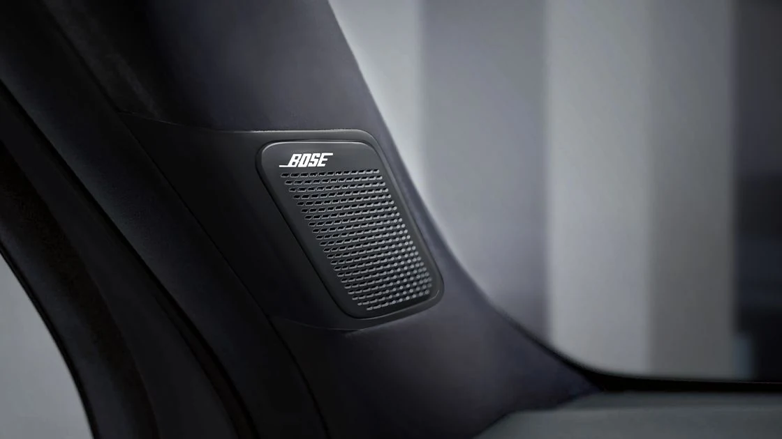 BOSE™ Premium 12-Speaker Sound