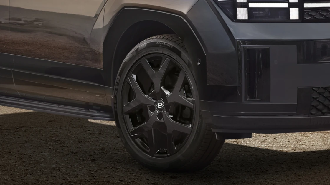 XRT 20” Dark Alloy Wheels