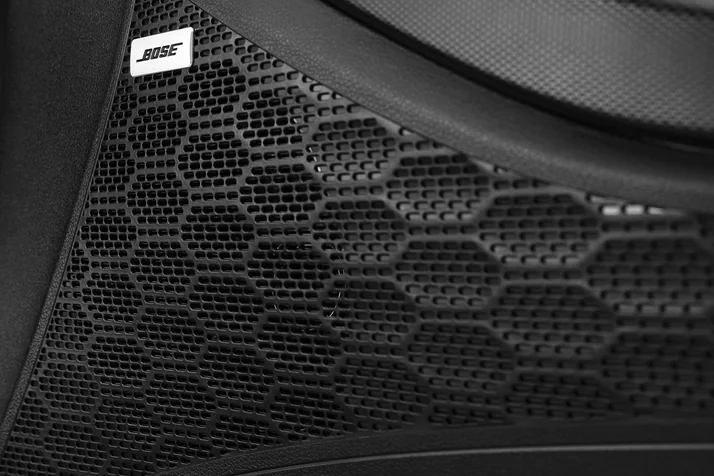 BOSE 8-Speaker Premium Sound System