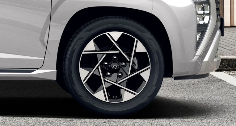 16-inch Sporty Alloy Wheels